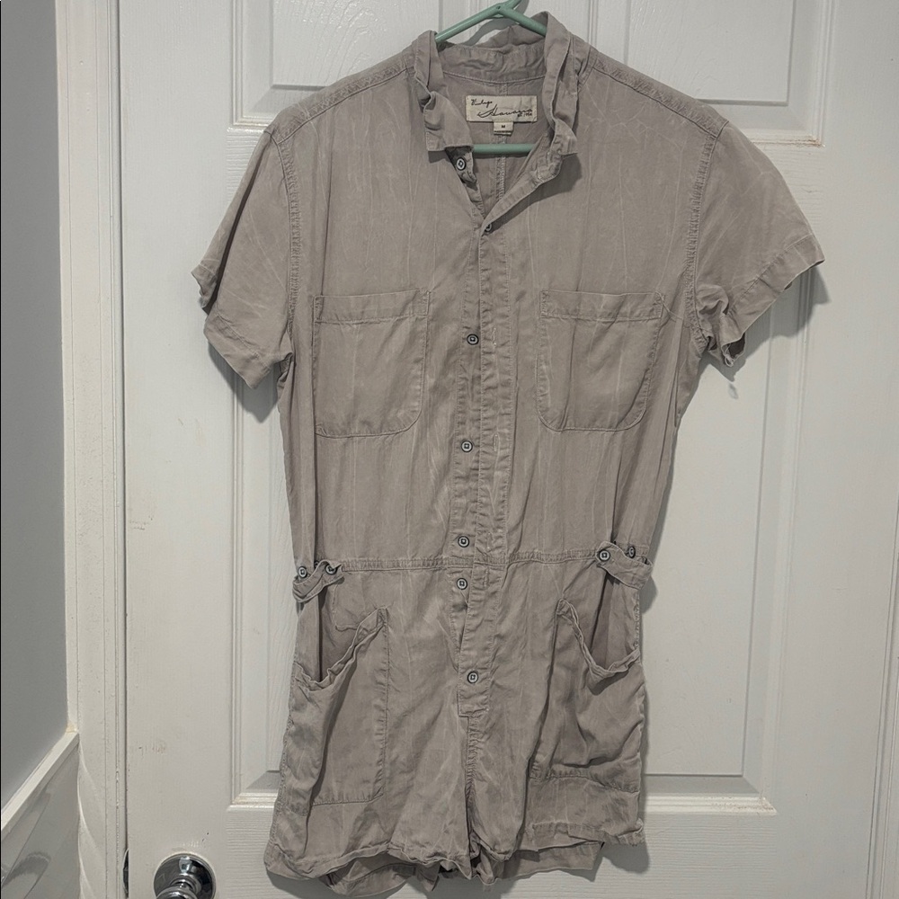 Vintage Havana Light Gray Apparel
